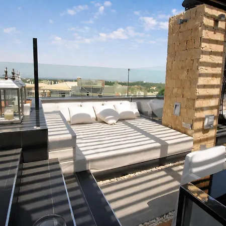 Penthouse Grand Noir