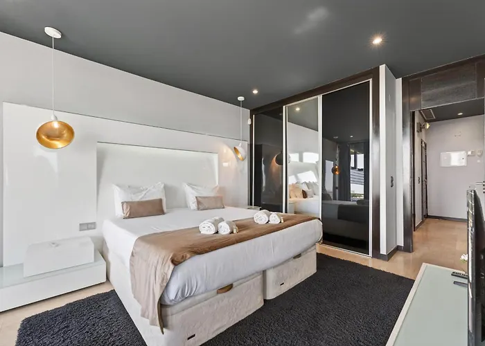 Penthouse Grand Noir By Algarve Holidays * Guia (Faro)